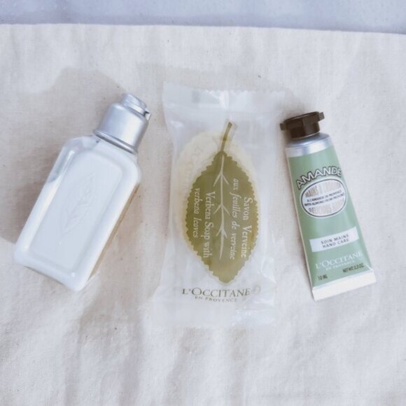 L'Occitane en Provence Mini Sample Pack Self Care Kit - Picture 3 of 10